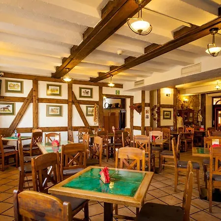 Hostel Schronisko Na Wyspie Wroclaw